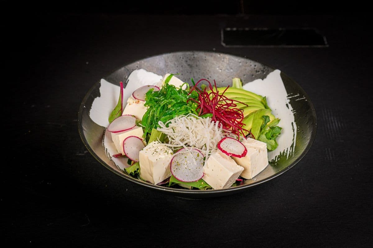 Tofu Wakame Salad
