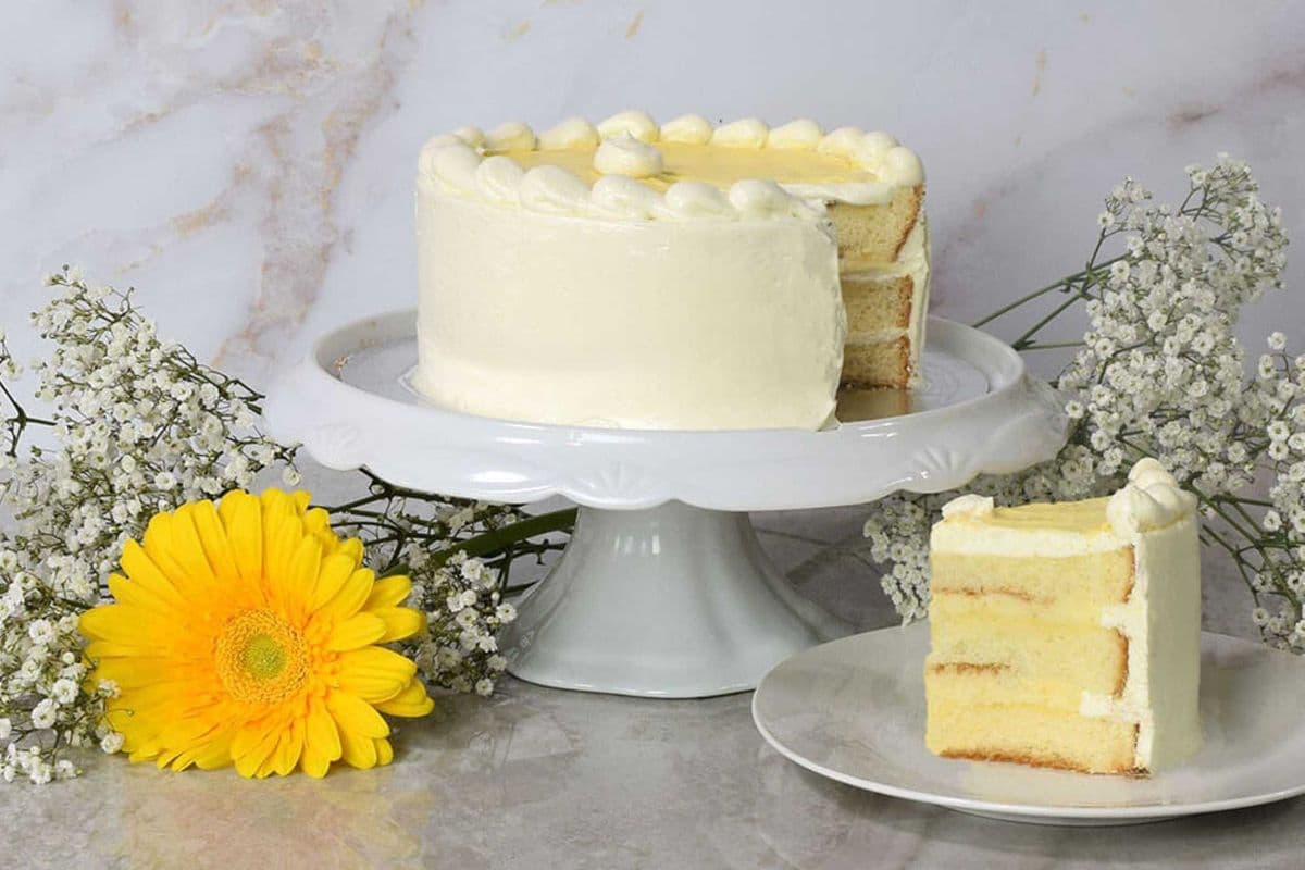Bavarian Cream Cake 6"