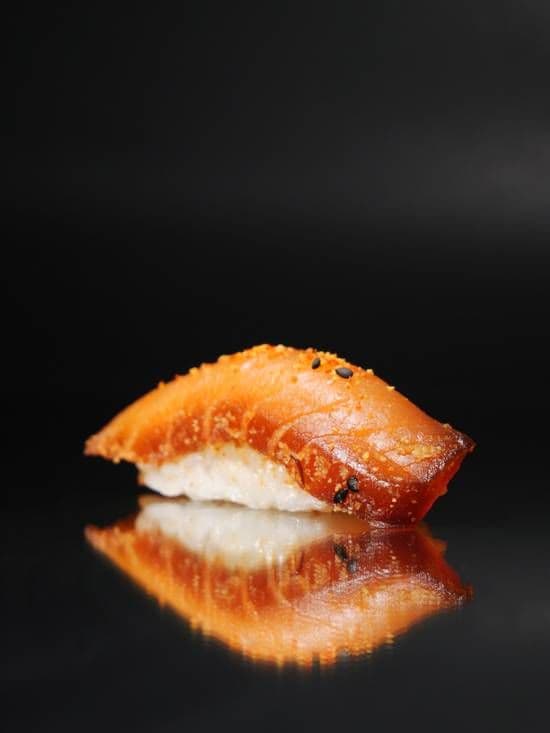 Karakuchi Salmon Nigiri