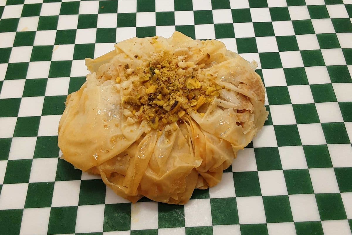 Walnut baklava