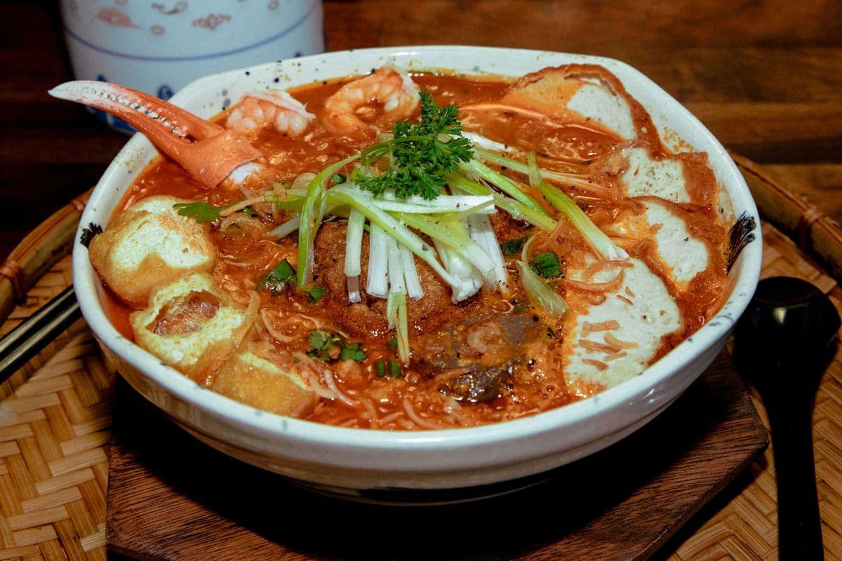 32. Bun Rieu Cua