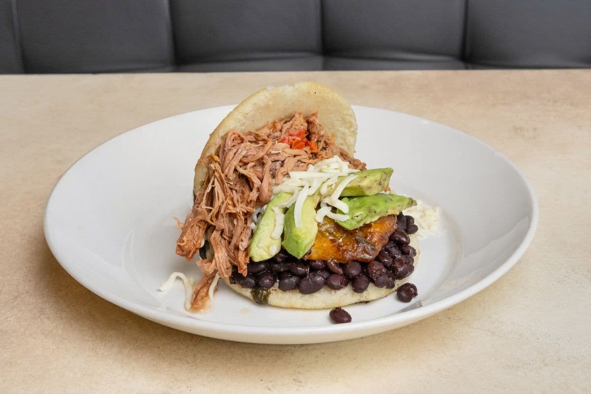 Arepa Pernil