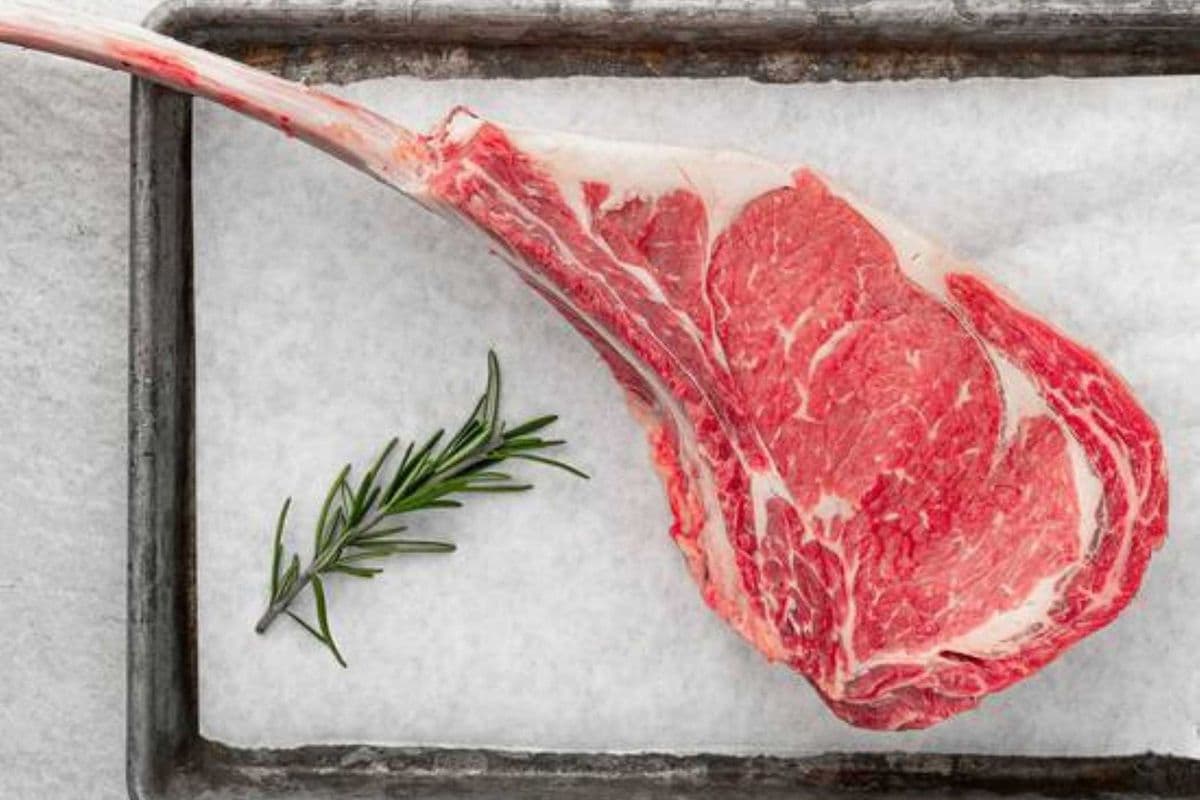 Tomahawk Steak
