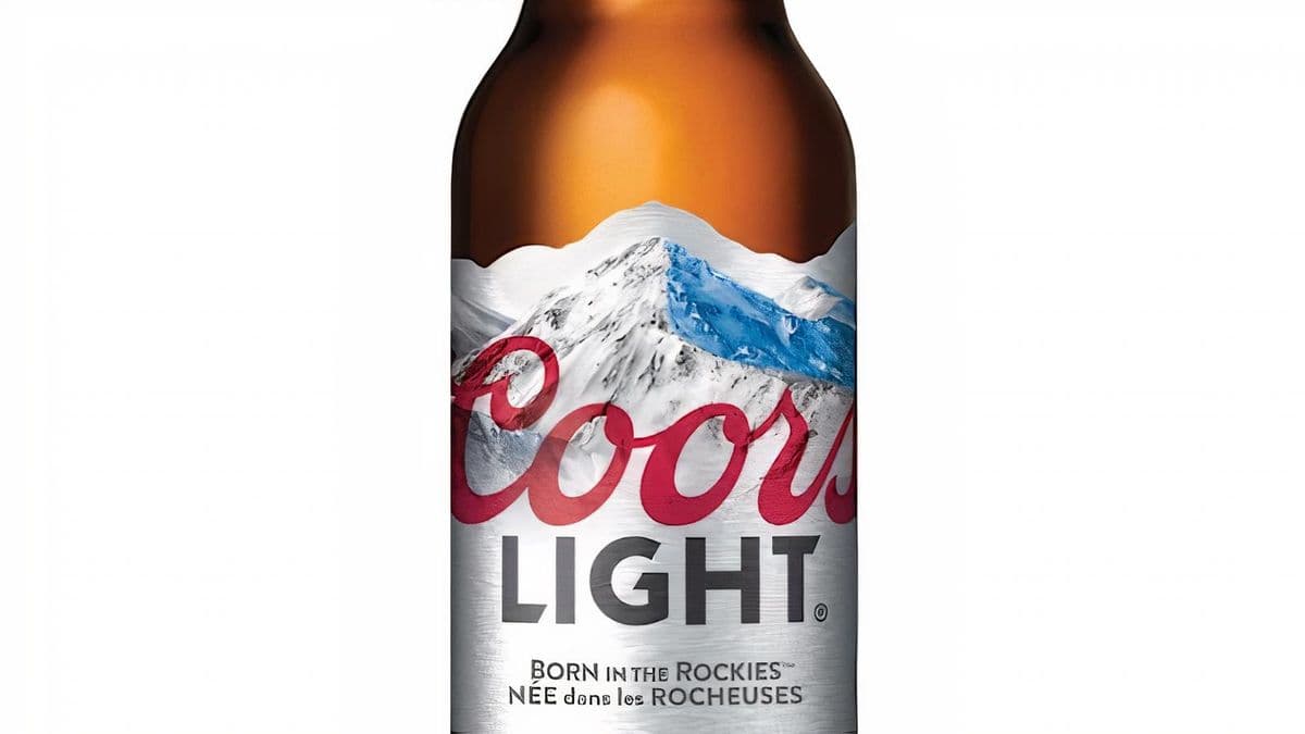Coors Light, 12oz bottled beer (4.2% ABV)