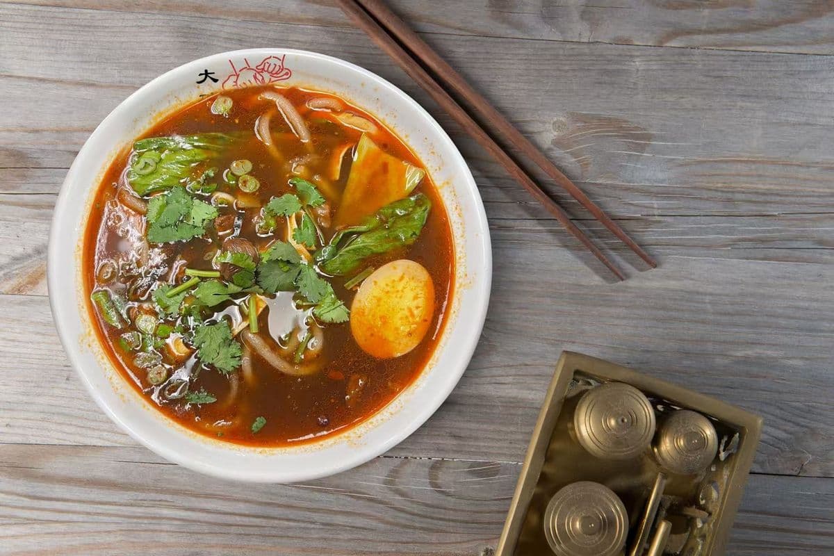 Potato Glass Noodle Soup with Beef / 牛肉土豆粉