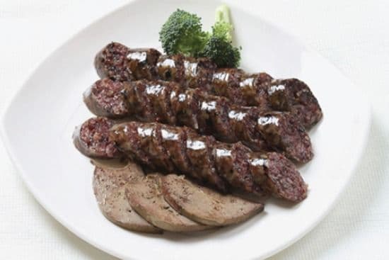 Soondae (Korean Style Blood Sausage) 순대