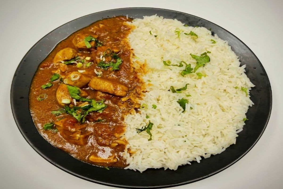 Boneless Chicken Curry With Rice