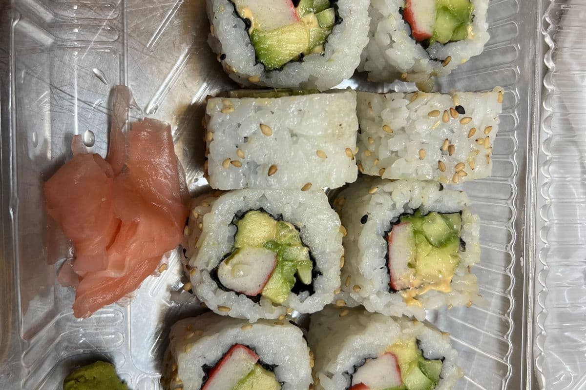 S8. Spicy California Roll