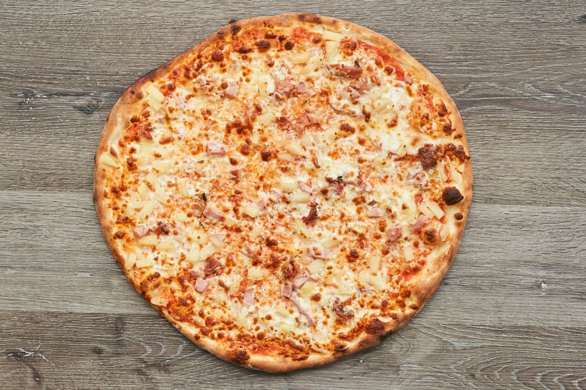4. 14" Hawaiian Pizza