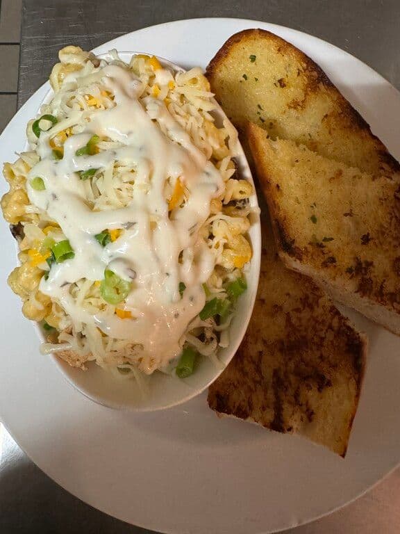 Chicken Bacon Ranch Mac N Cheese