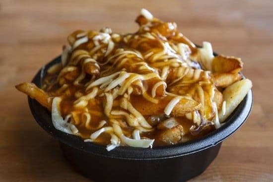 Poutine régulière / Regular Poutine