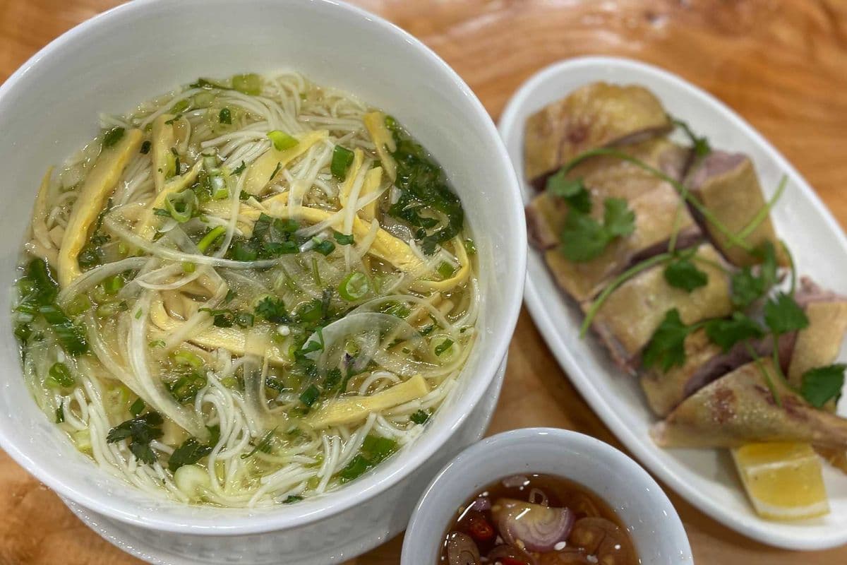 10. Bún Măng Vịt (Duck Bamboo Noodle Soup)