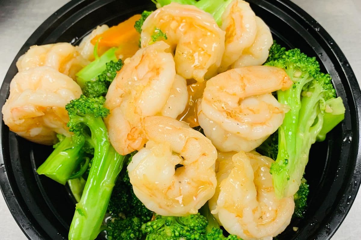 112. Jumbo Shrimp with Broccoli