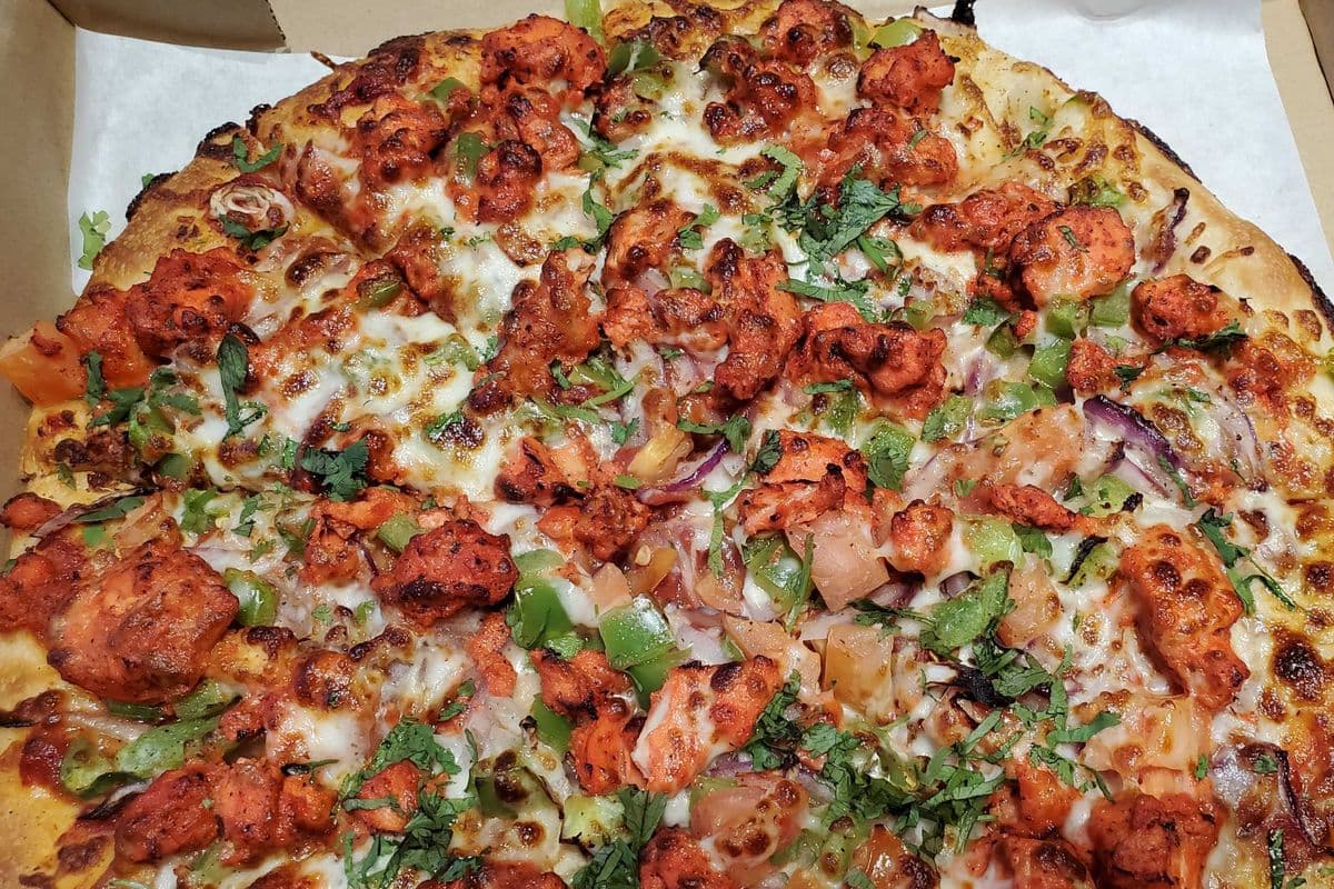 Tandoori Chicken Pizza