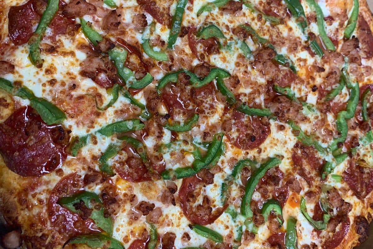Vintage Deluxe Pizza