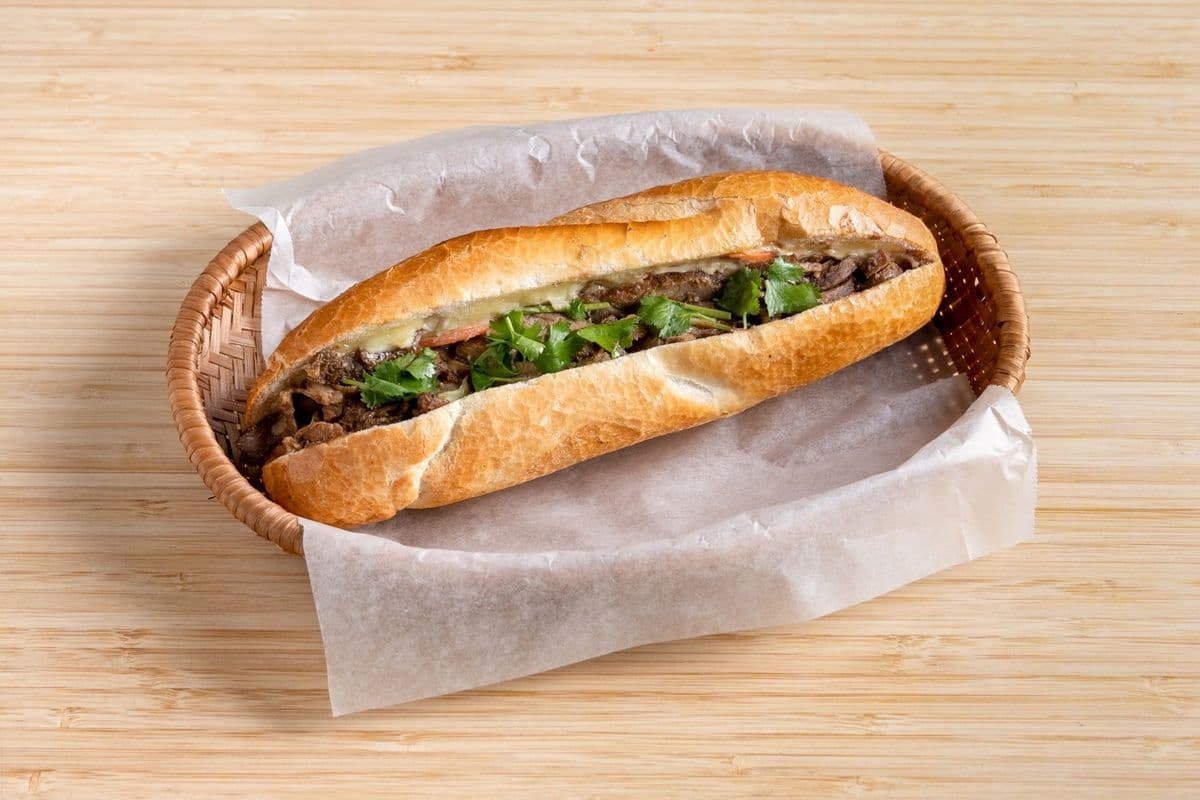 Banh Mi au porc grillé / Grilled Pork Banh Mi