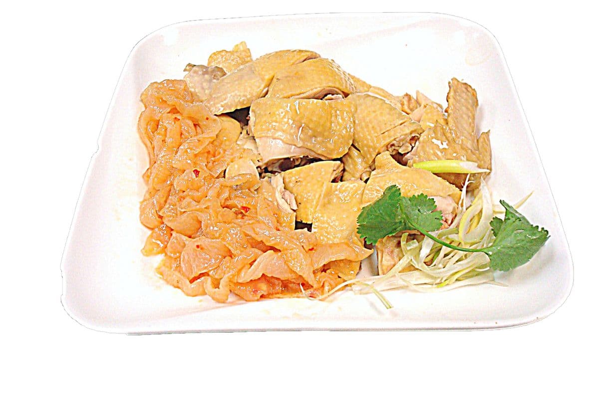 131. Shredded Jelly Fish or Steamed Chicken with Fish Flavoured Sauce 海哲魚露雞