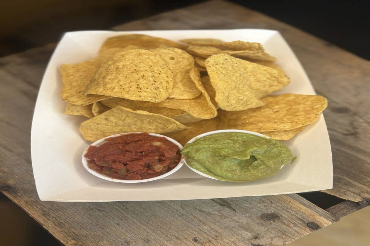 Carlos & Murphy's- Chips Salsa and Guacamole
