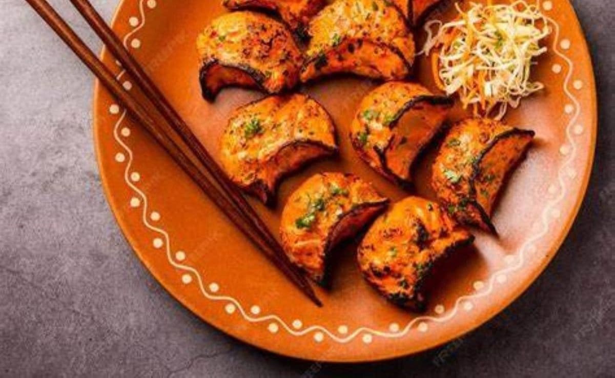 TANDOORI MOMOS (Veg)