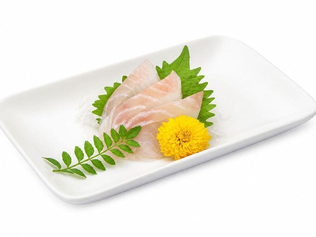 K4 Snapper Sashimi (3pcs)