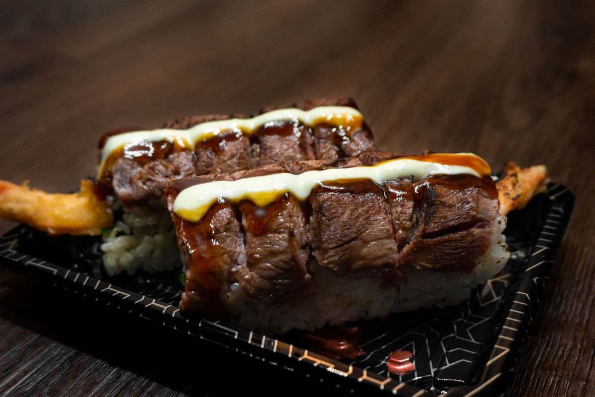 TR03. Aburi Beef (8 pcs)