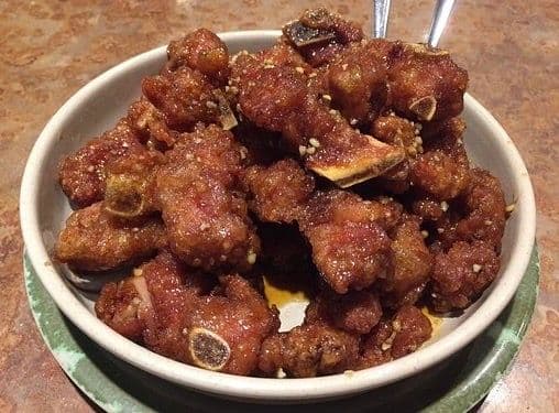 Honey Garlic Spareribs / 蒜子蜜汁骨.