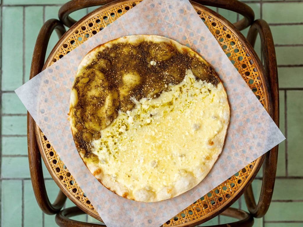 Moitié fromage - moitié zahtar manouche