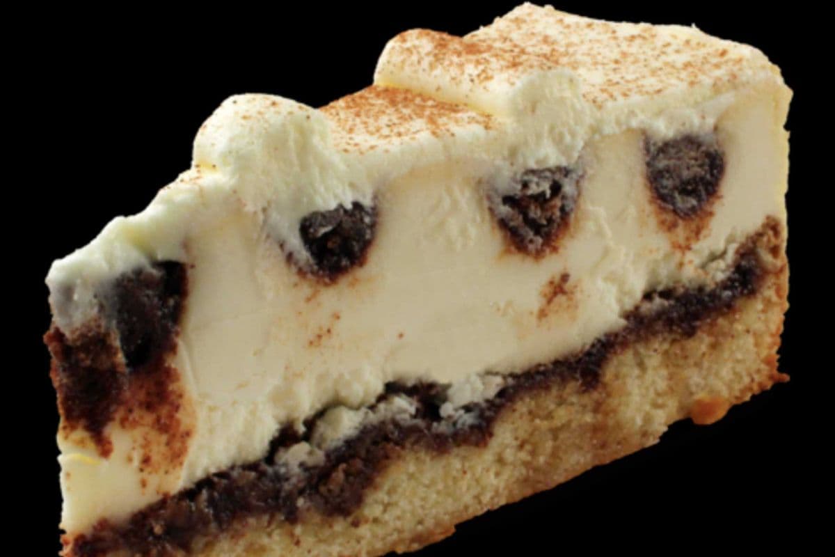 Cinnamon Bun Cheesecake