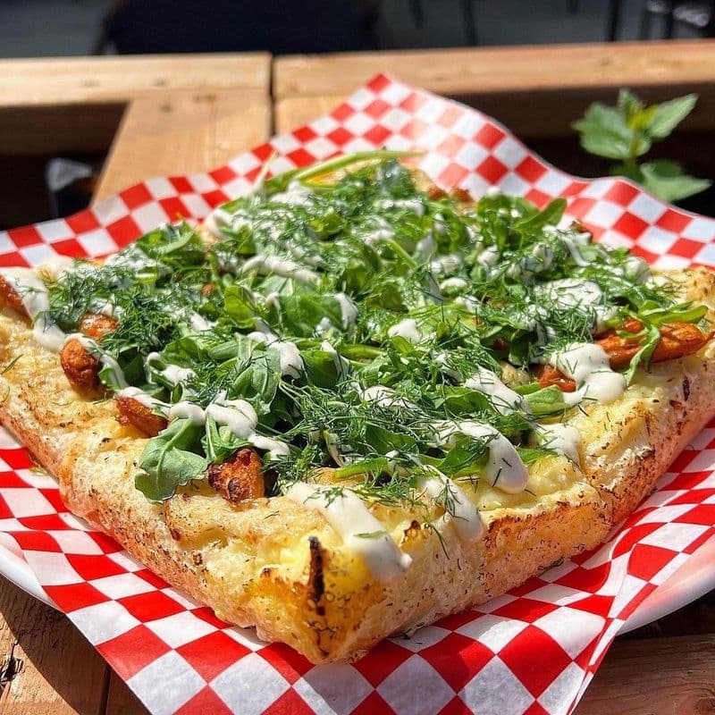 THICC Buffalo Chickun Pizza