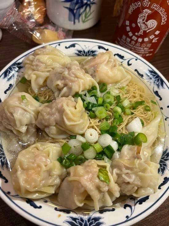 86. Repas nouilles au won ton cantonais / Cantonese Won Ton Noodles Meal / 86. Repas nouilles au won ton cantonais / Cantonese Won Ton Noodles Meal