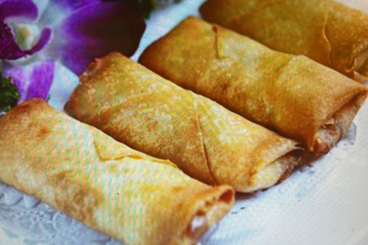 Veg Spring Roll (10pcs)炸素春卷 (6pcs)