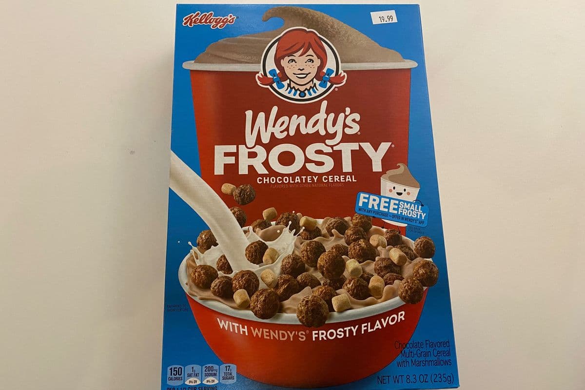 Wendys Frosty chocolatey cereal (235g) (150 Cal)