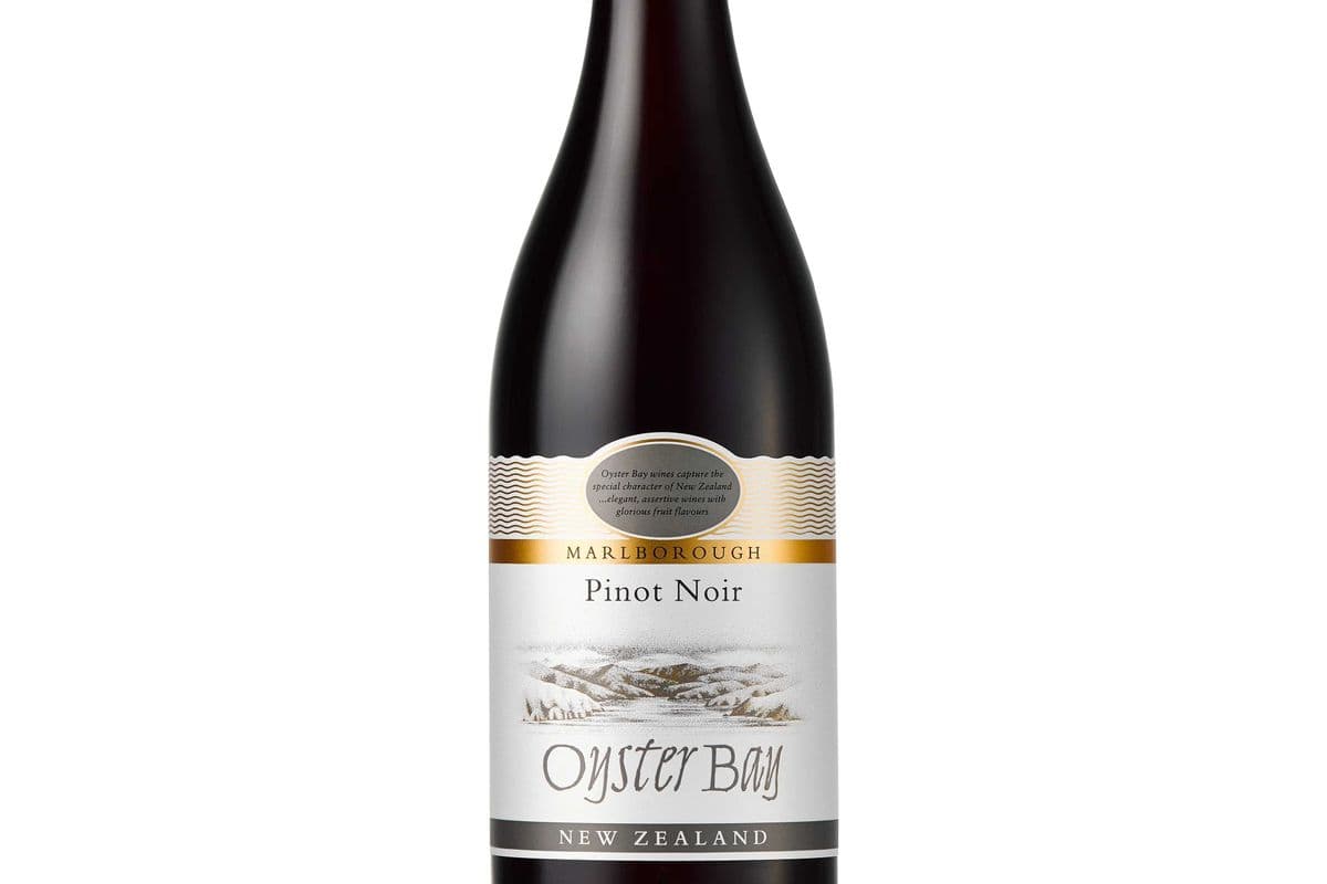 Oyster Bay Pinot Noir (1 x 750 ml)