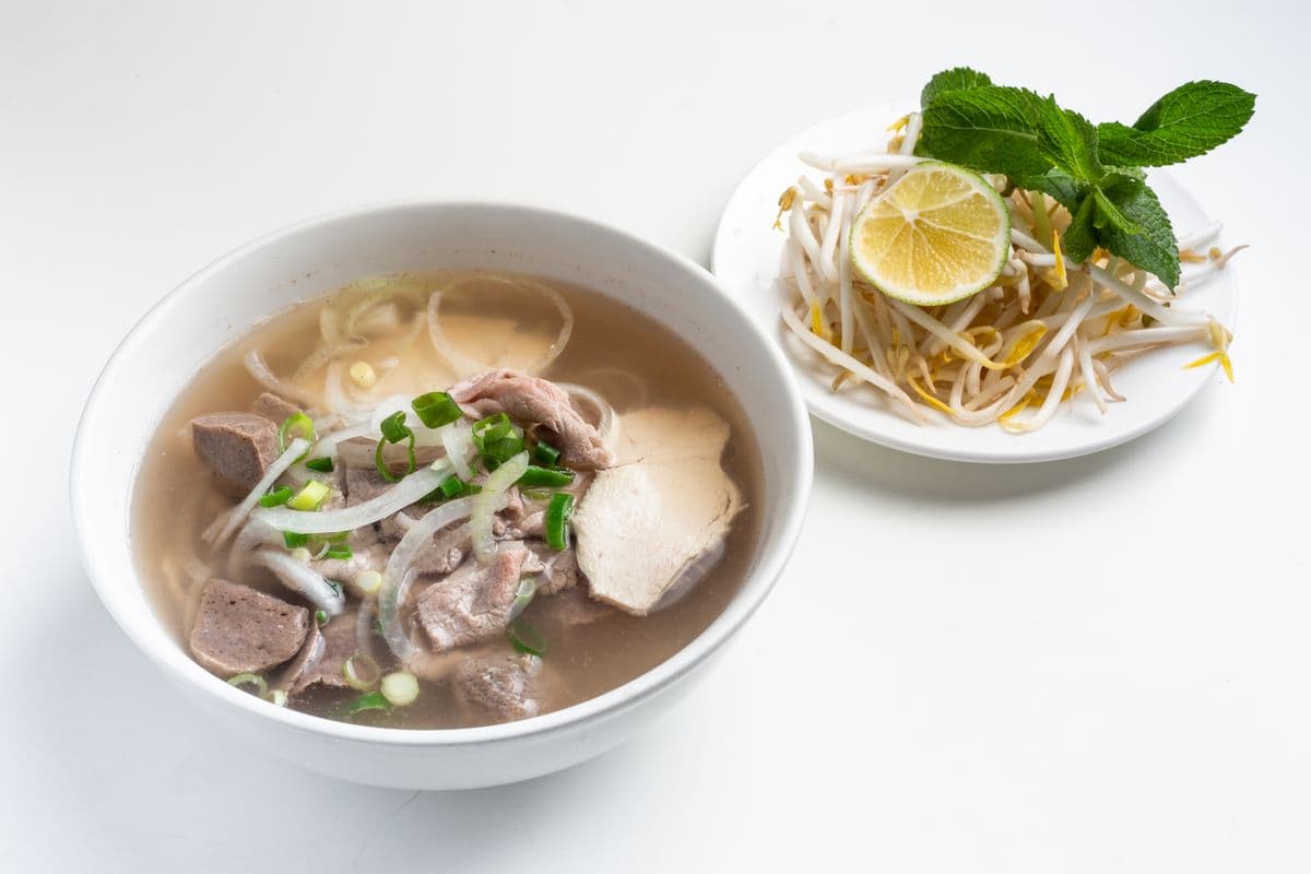 P08. Pho Dac Biet