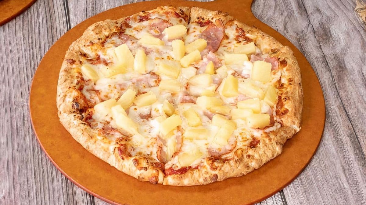 Hawaiian Pizza MEDIUM