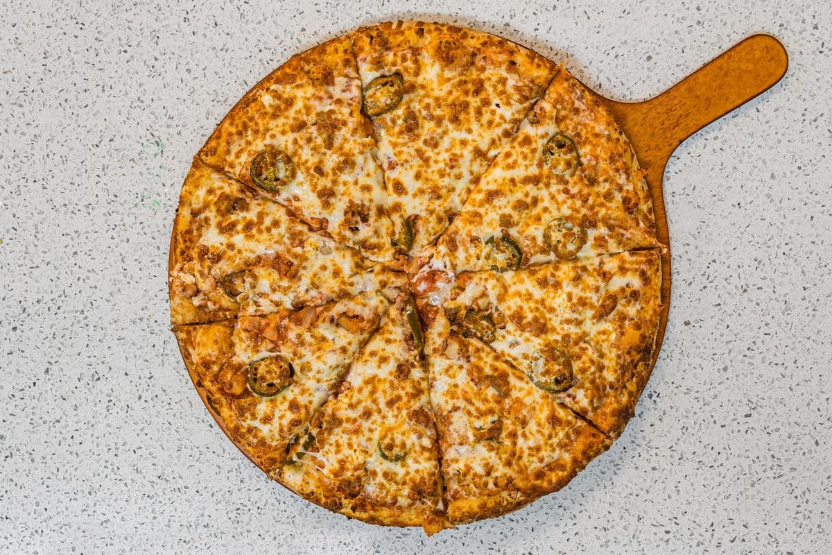Medium 12" Cheesy Grilled Chicken Pizza