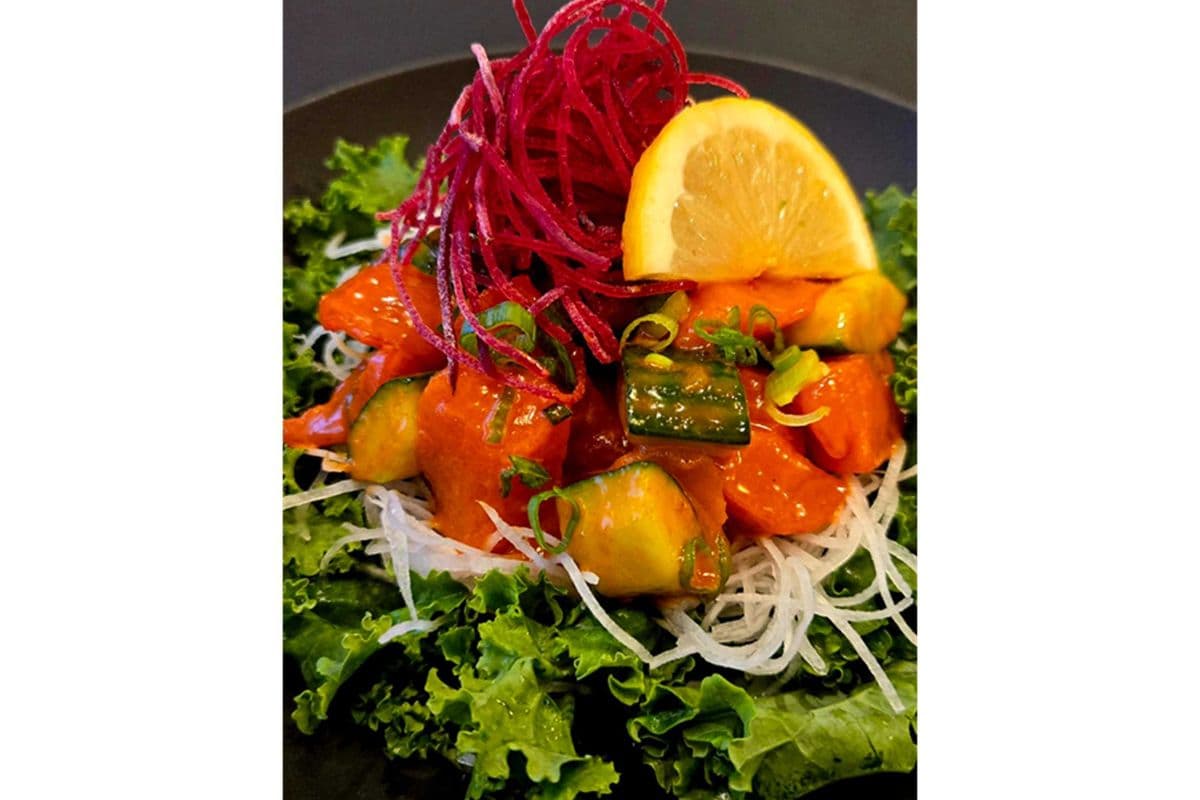 Spicy Sockeye Salmon Sashimi (7pcs)
