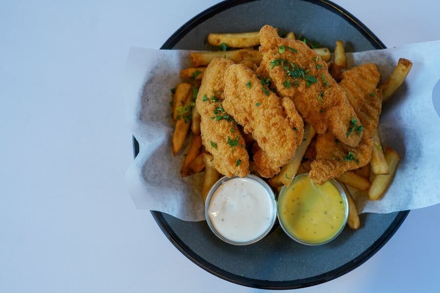 CHICKEN TENDERS & FRIES