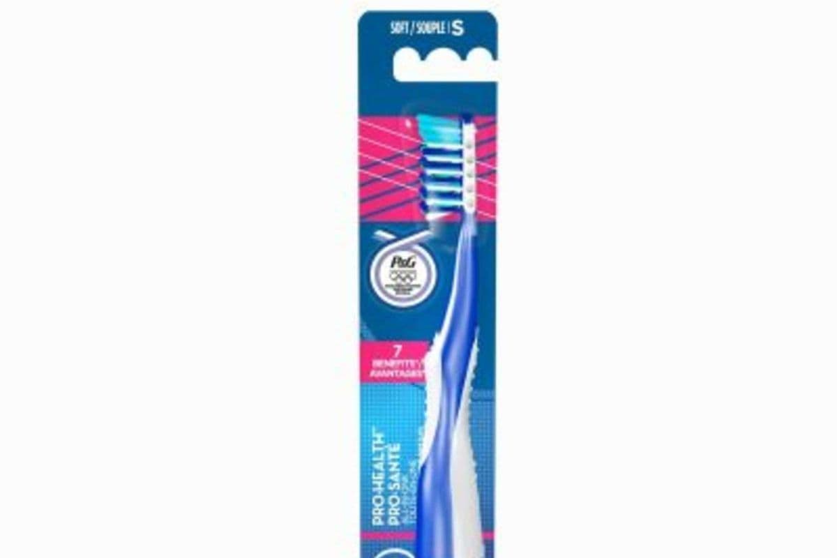 Oral B Toothbrush (1 pc)