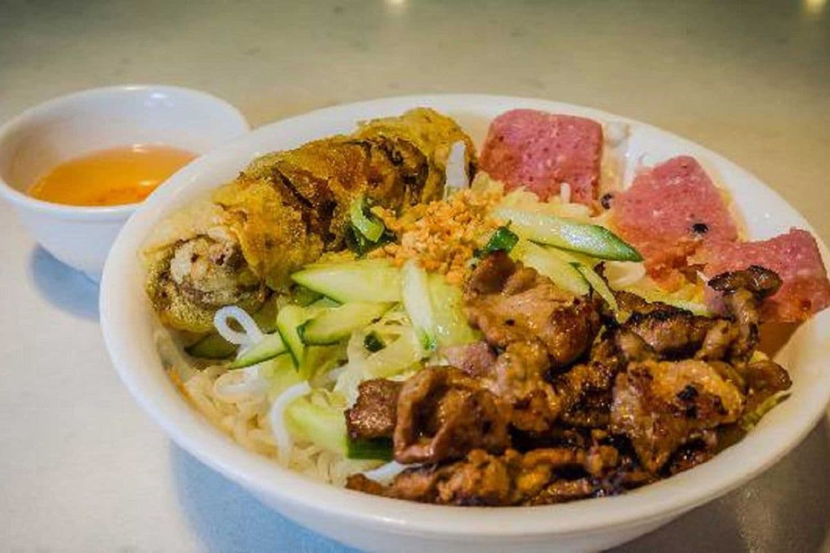 302. Spring Roll, BBQ Pork, and Raw Pork - Bun Cha Gio Thit Nuong Nem Chua