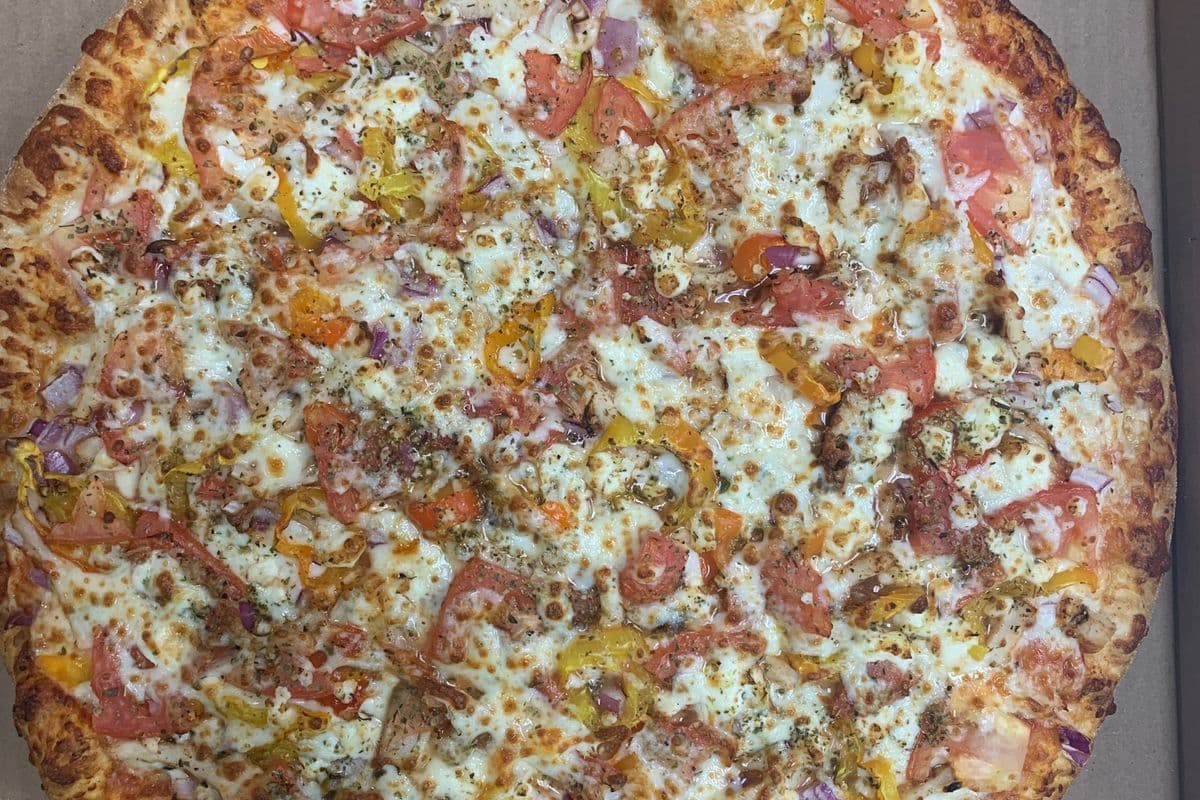 Chicken Mediterranean Pizza