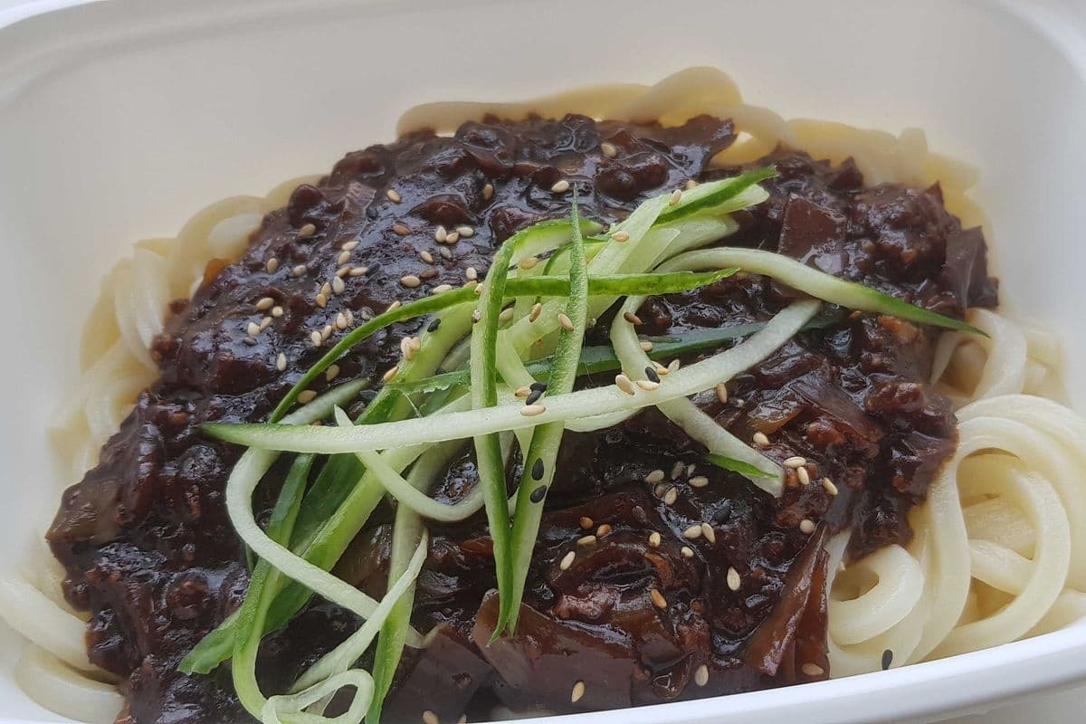 D06. Jajang