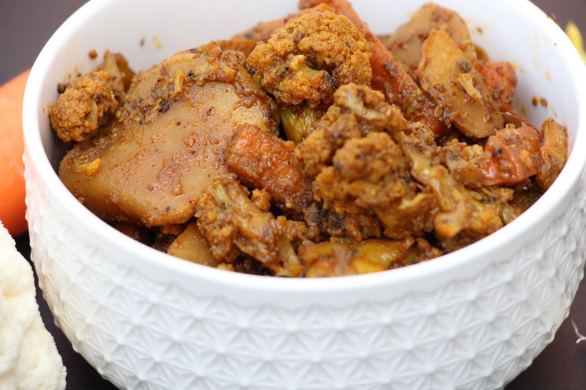 Gajar, Gobi, Shalgam Mix Achar (1 lb)
