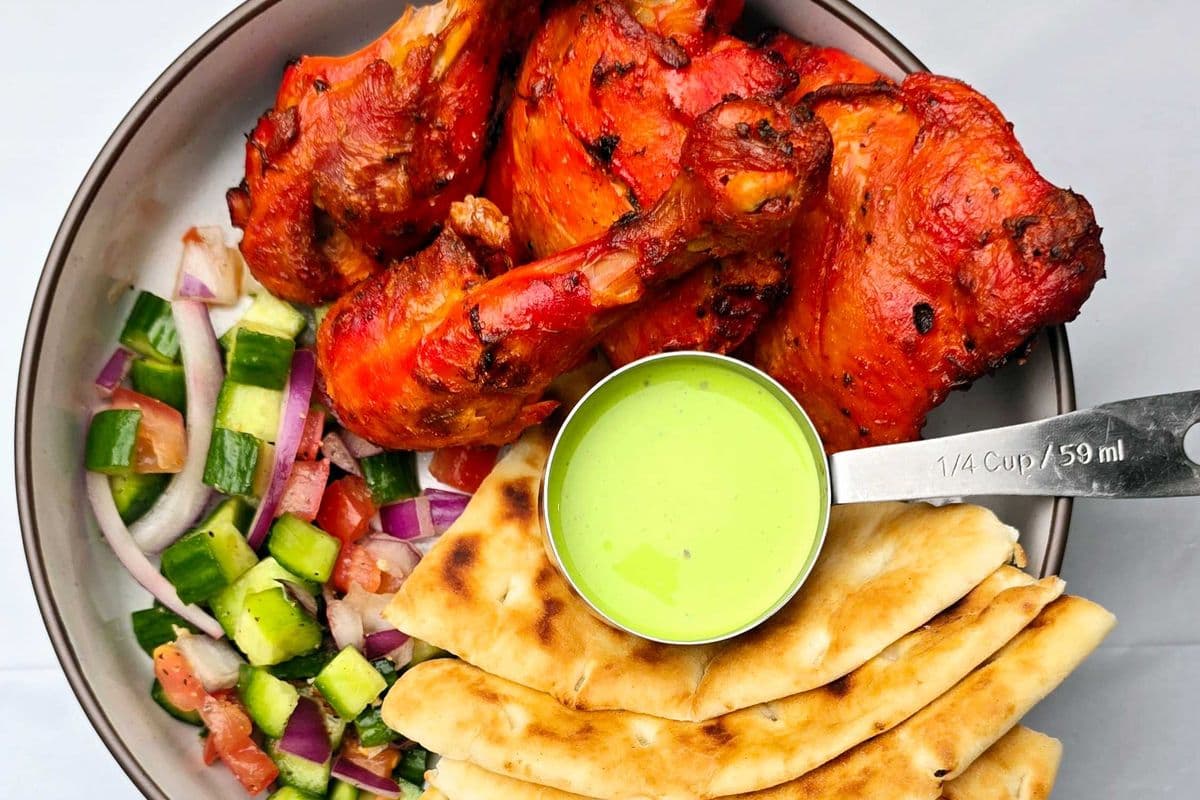 Tandoori Chicken (4pcs) and Garlic Naan