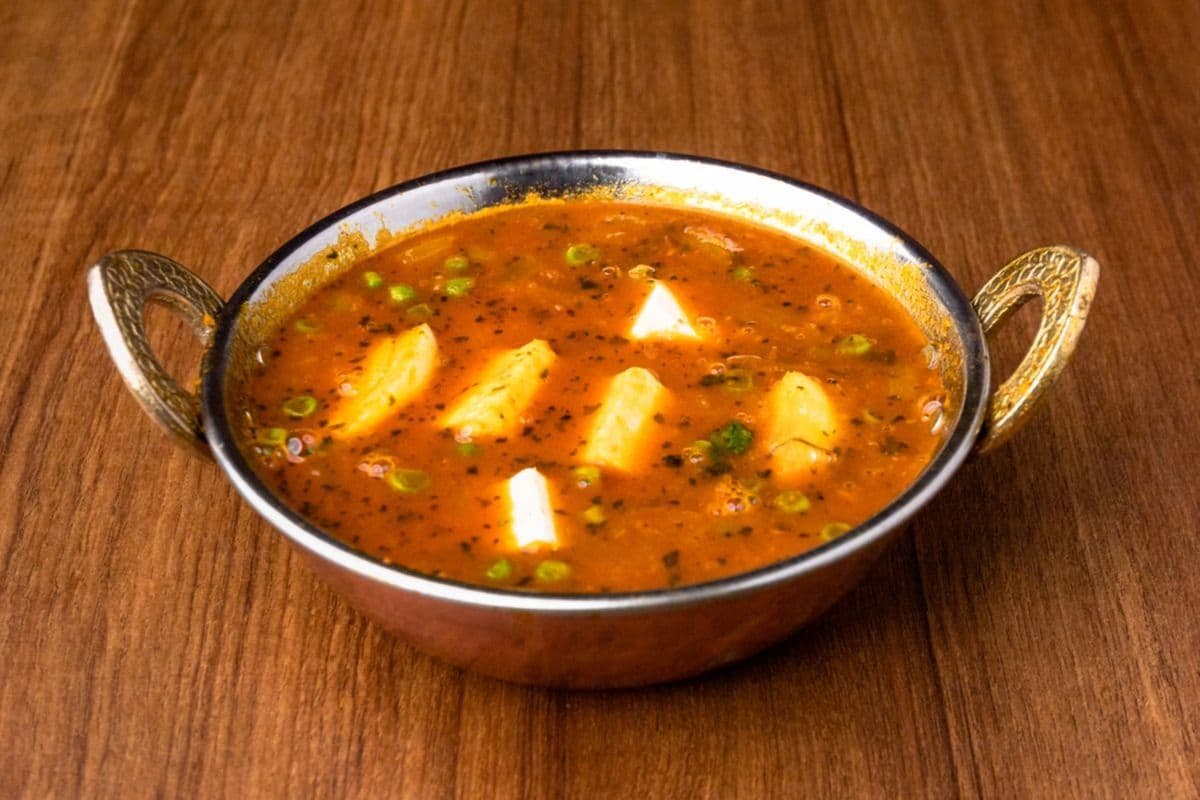 Muttor Paneer