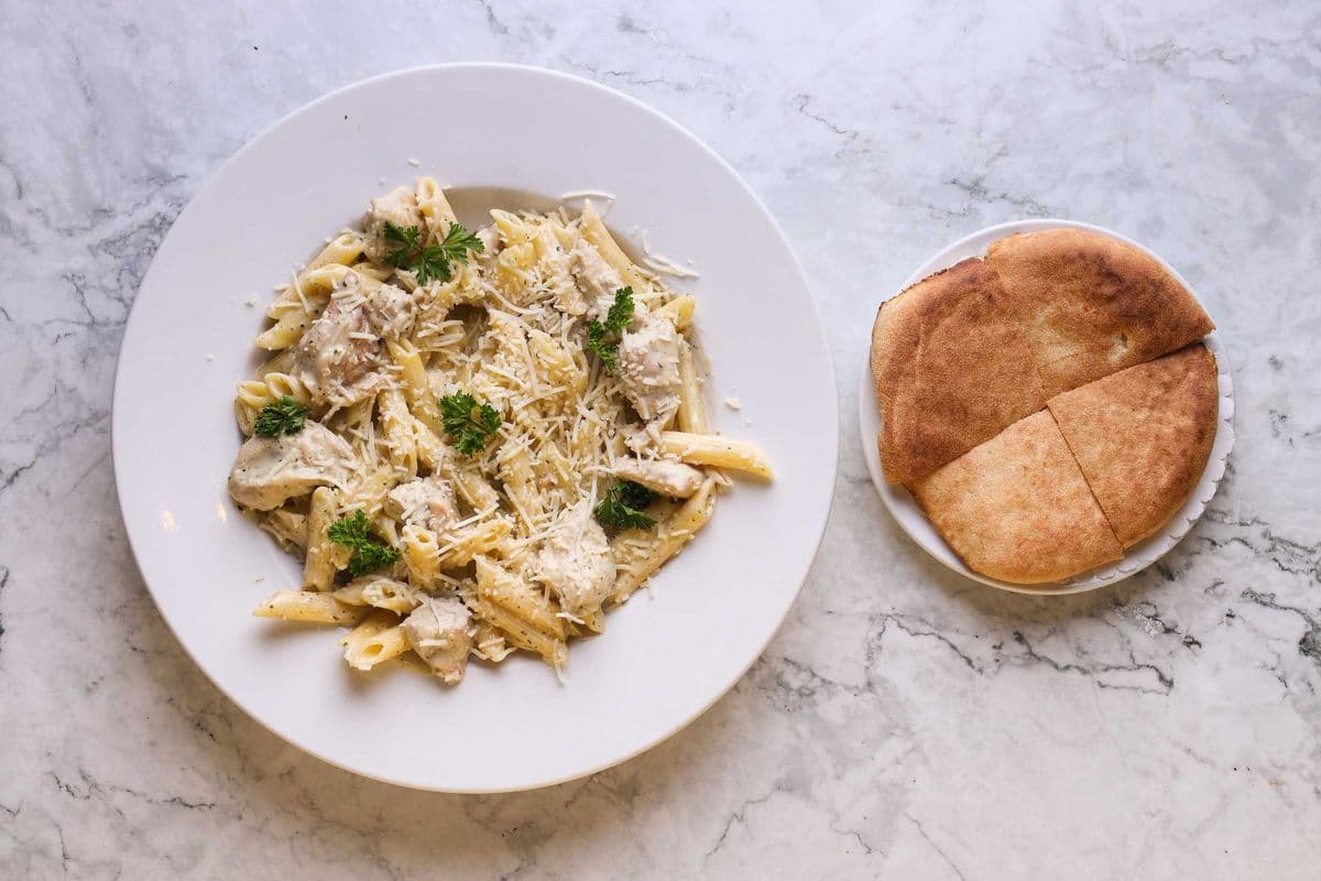 Chicken Alfredo Fettcucine