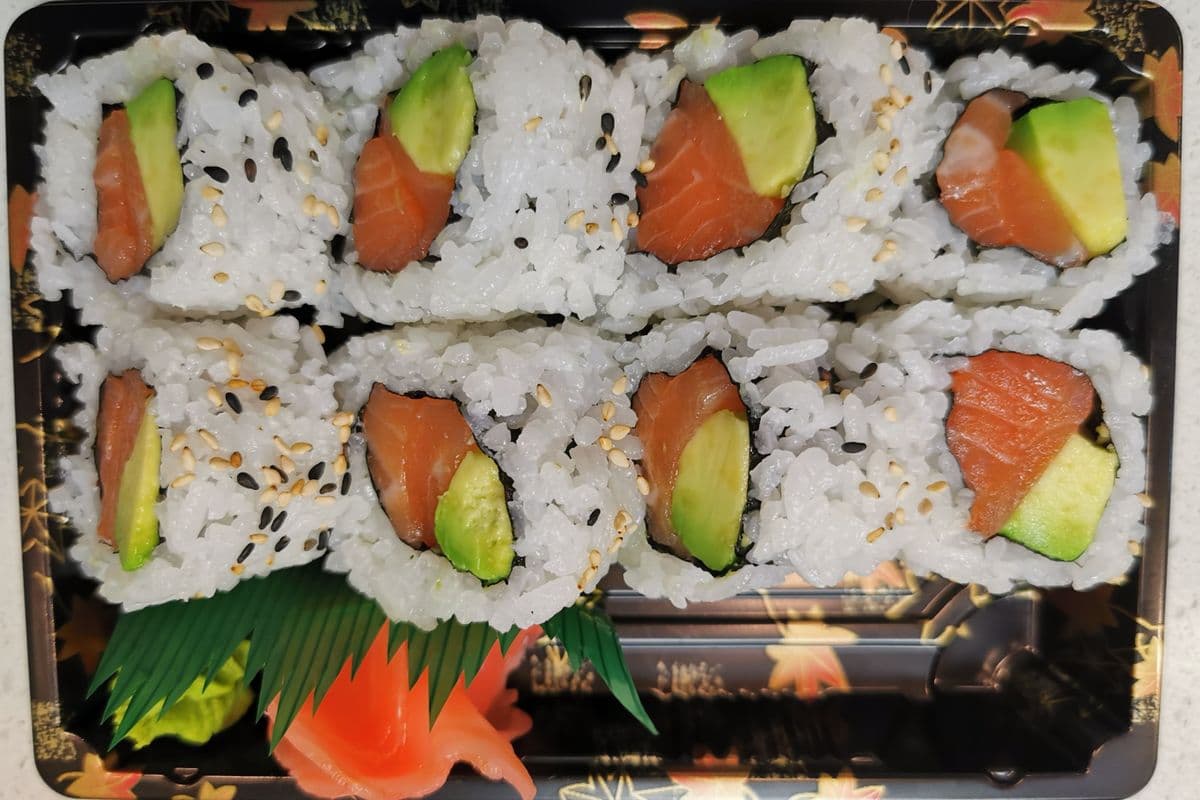 Salmon Avocado Roll