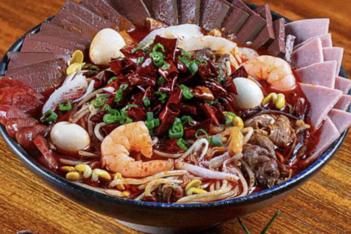 Duck Blood with Chilli Sauce Rice Noodle