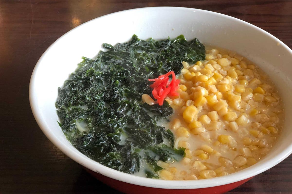 Seaweed and Corn Ramen in Rich Tonkotsu Broth 海帶粟米拉麵