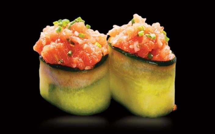 Salmon Tartare Gunkan